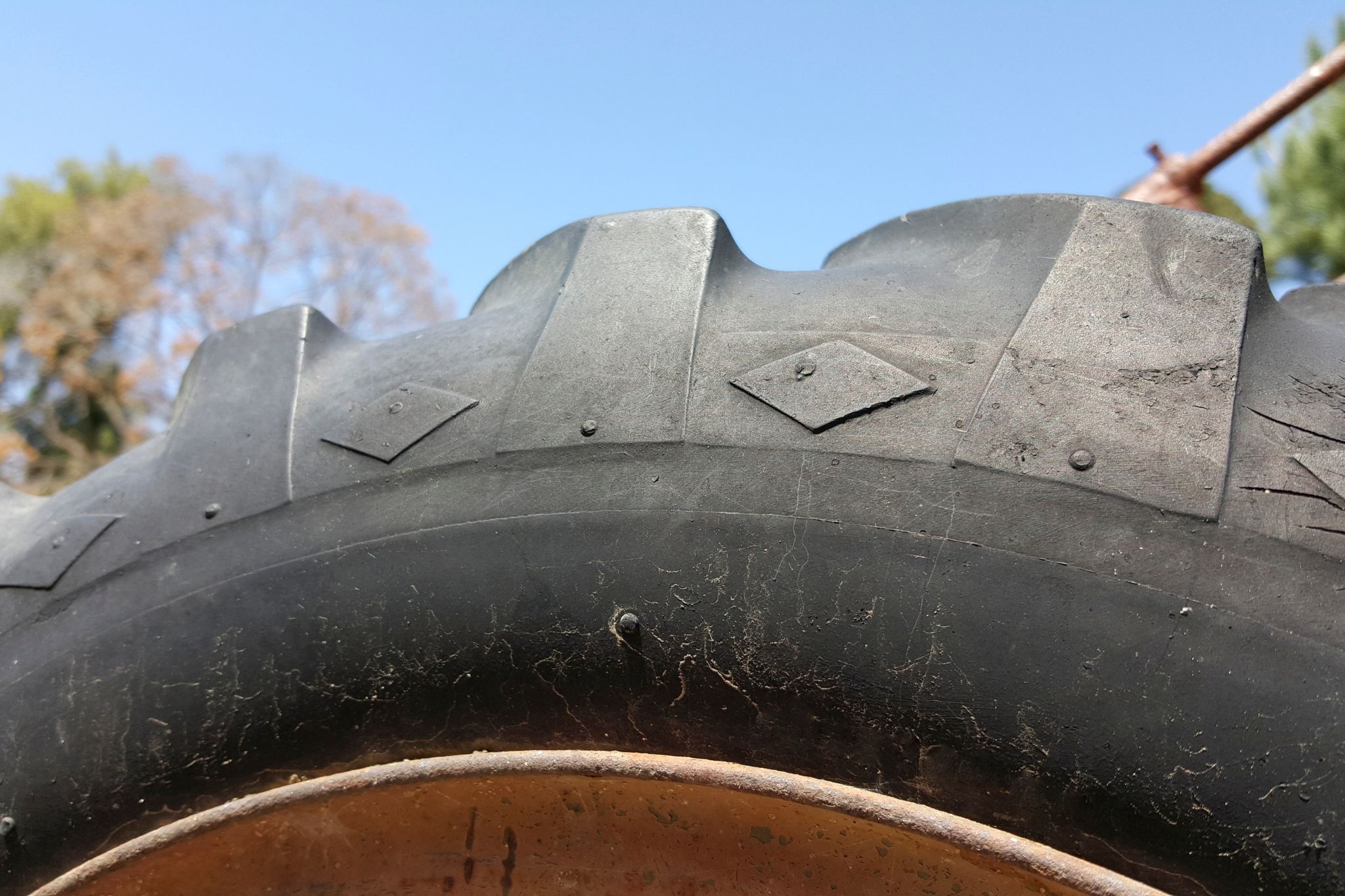 Can You Drive on Tires With Cracked Sidewalls?