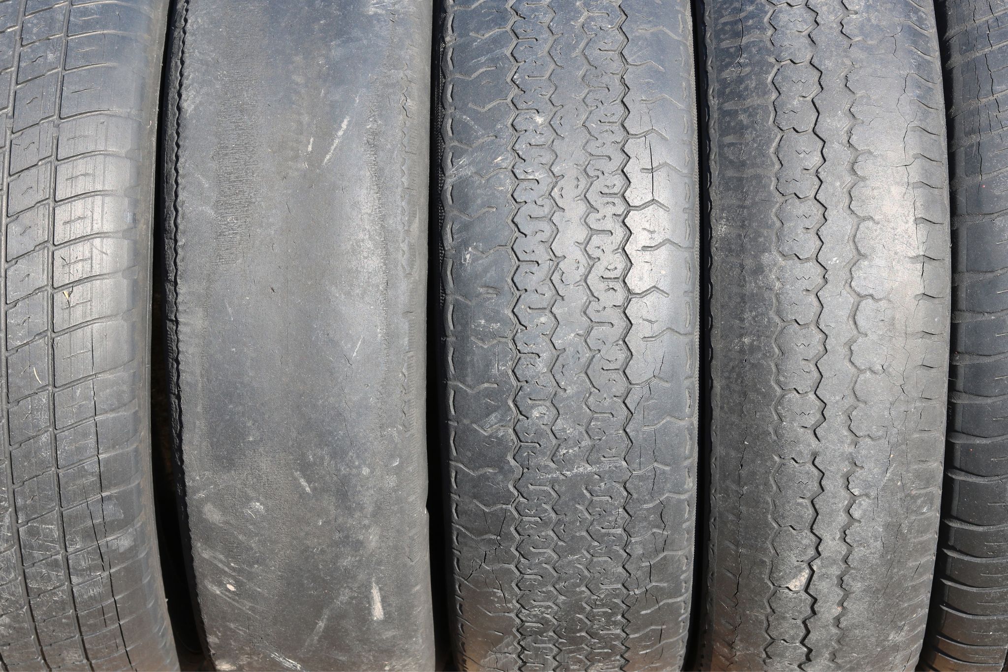 Is Uneven Tire Wear Dangerous? [+ 4 SURPRISING Reasons]